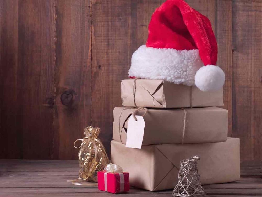 Sending Last-minute Presents Across Ireland or Internationally this Christmas?